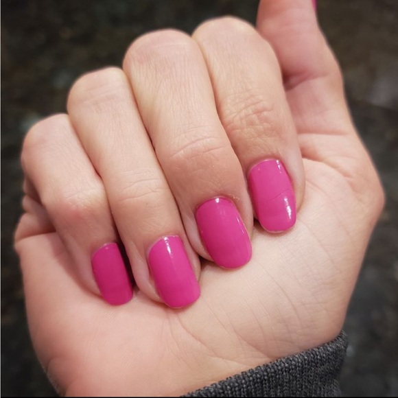 *Retired* Color Street: Wow in Macau | Solid Pink Fuchsia Summer Spring Vacation - Picture 2 of 10